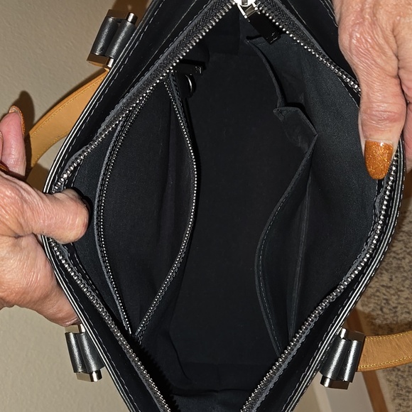 LOUIS VUITTON EMPREINTE Montaigne Noir Tote & Wallet - Picture 8 of 17